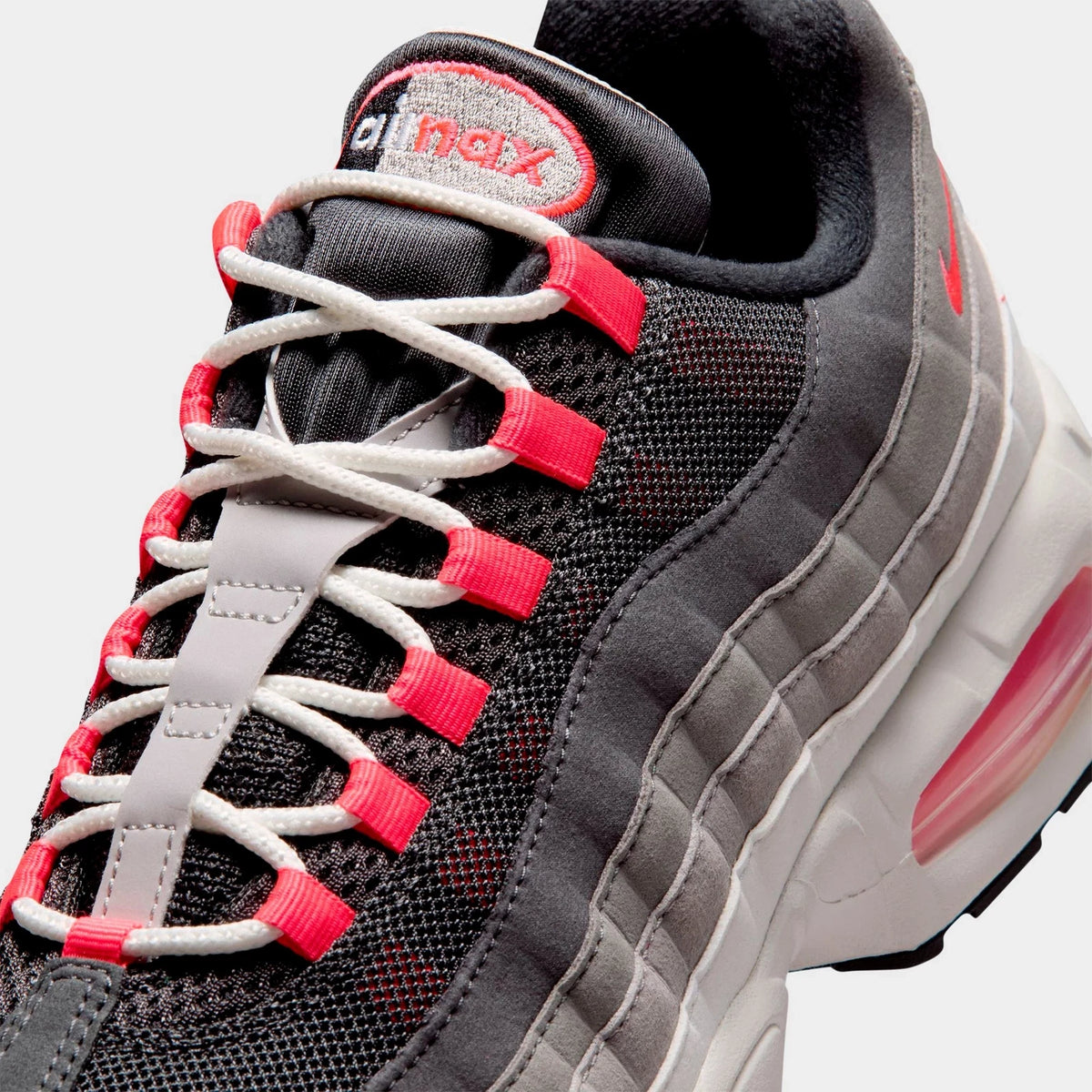 Men's Layered Mesh & Leather Casual Sneaker