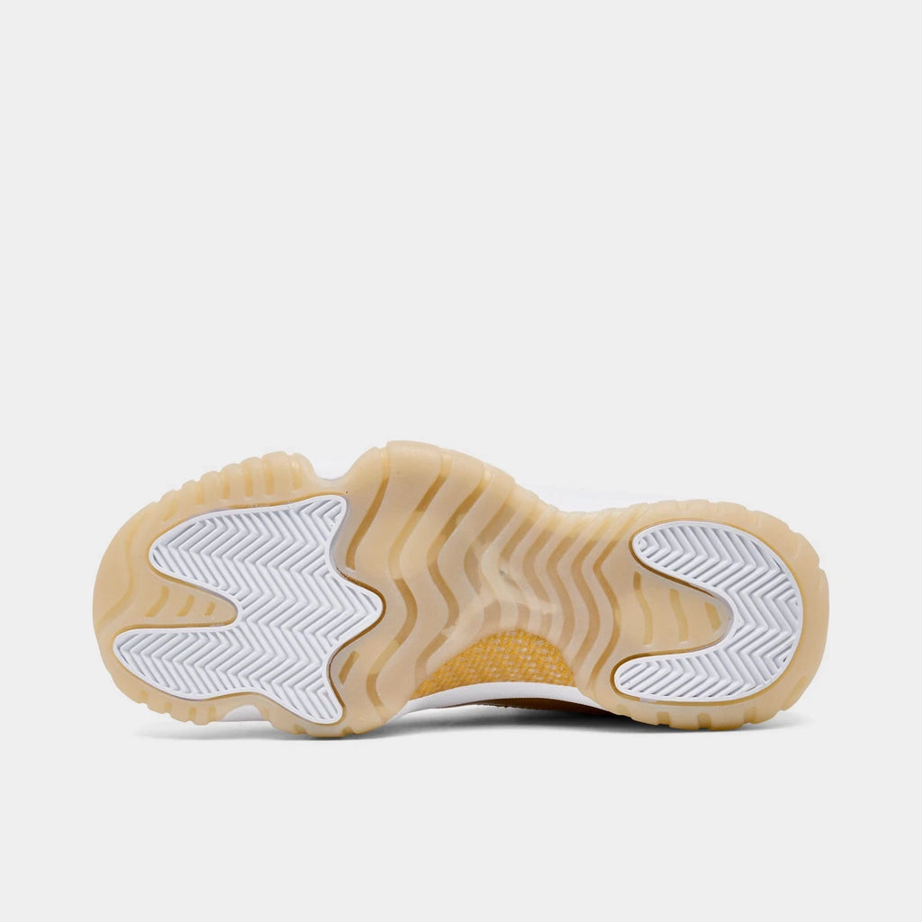 Women's Mesh And Patent Low Top Shoes