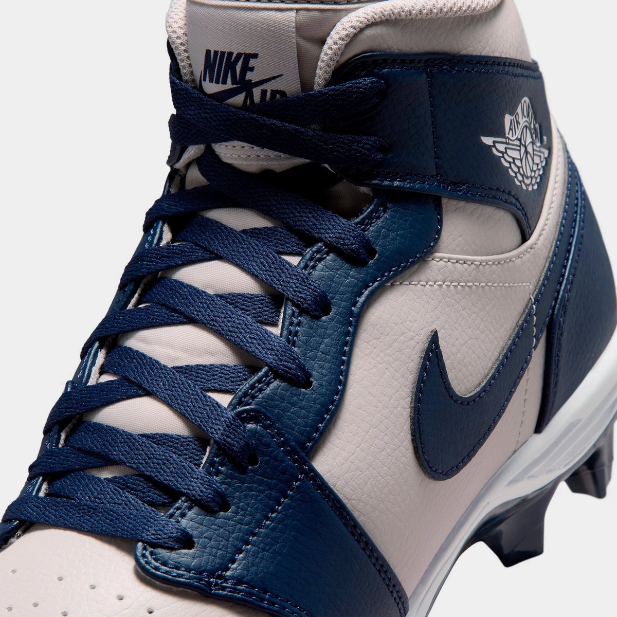 Men's Mid Cut Football Cleats