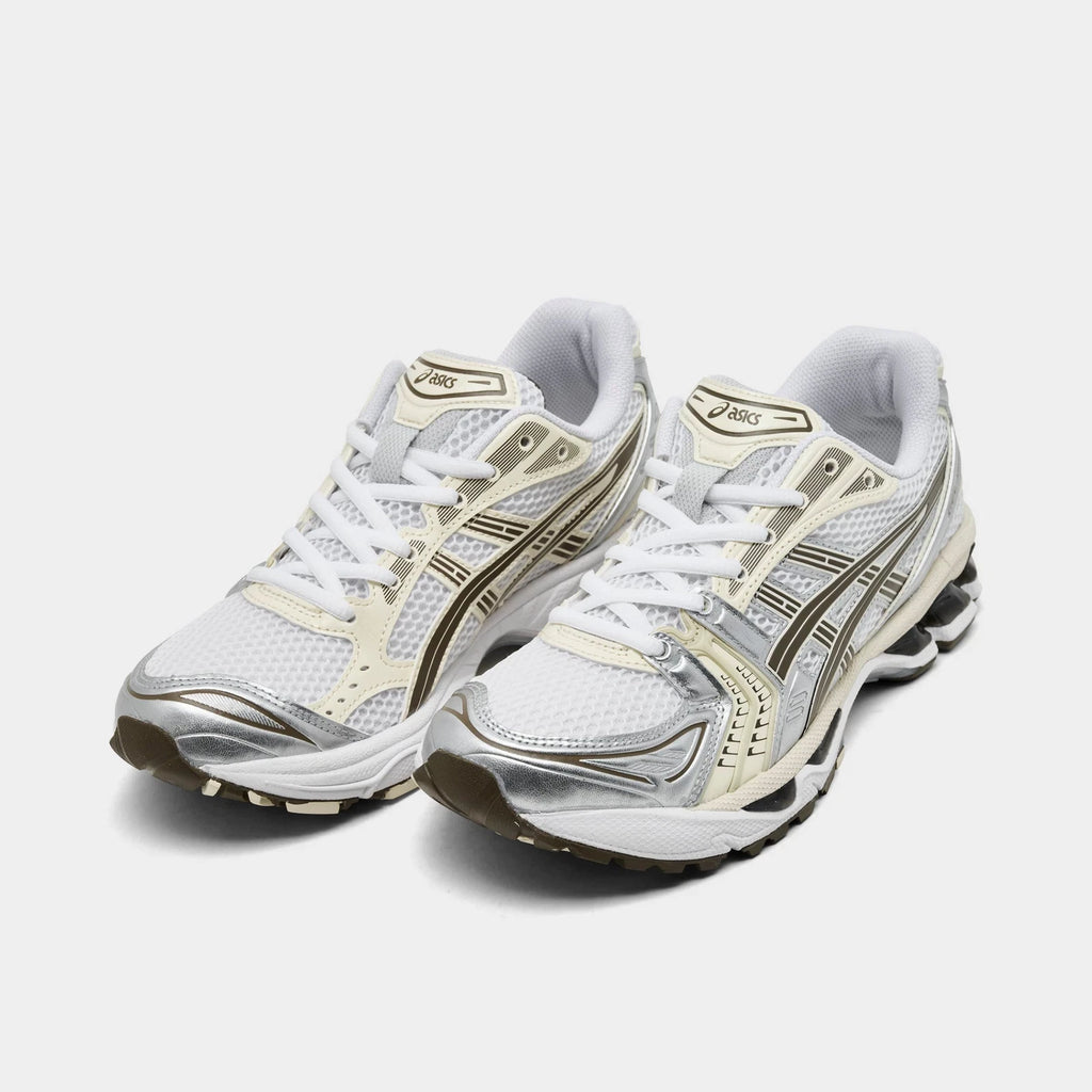 Women's Mesh And Leather Casual Sneaker