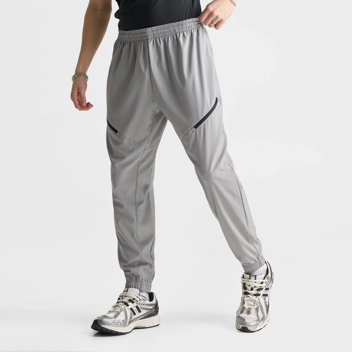 Men's Lightweight Woven Zip Pocket Jogger Pants