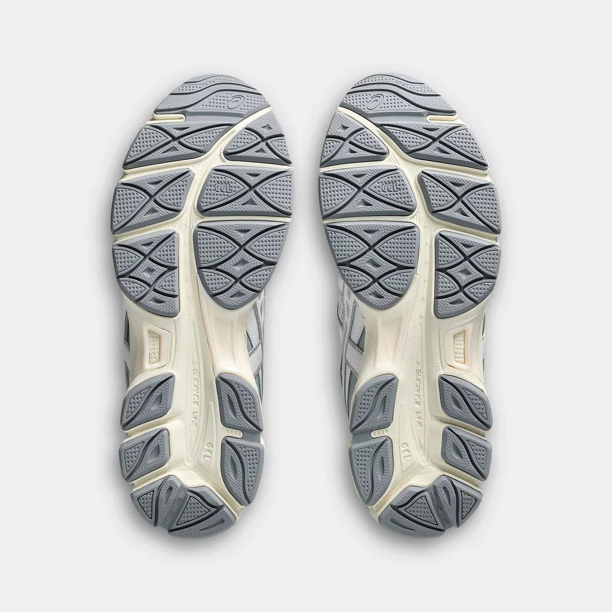 Men's Mesh and Synthetic Low-Top Sneaker