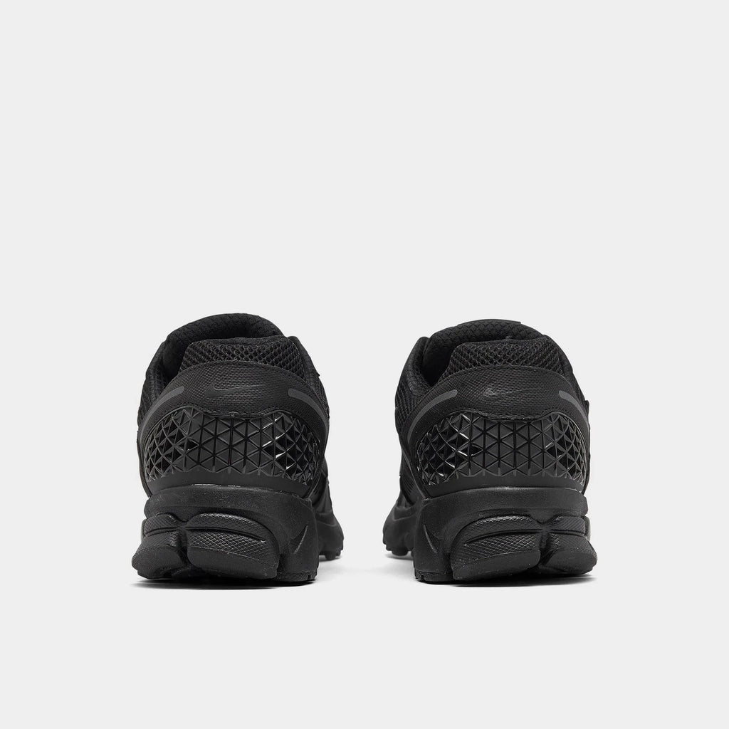 Men's Mesh Cage Runner Sneaker - Black