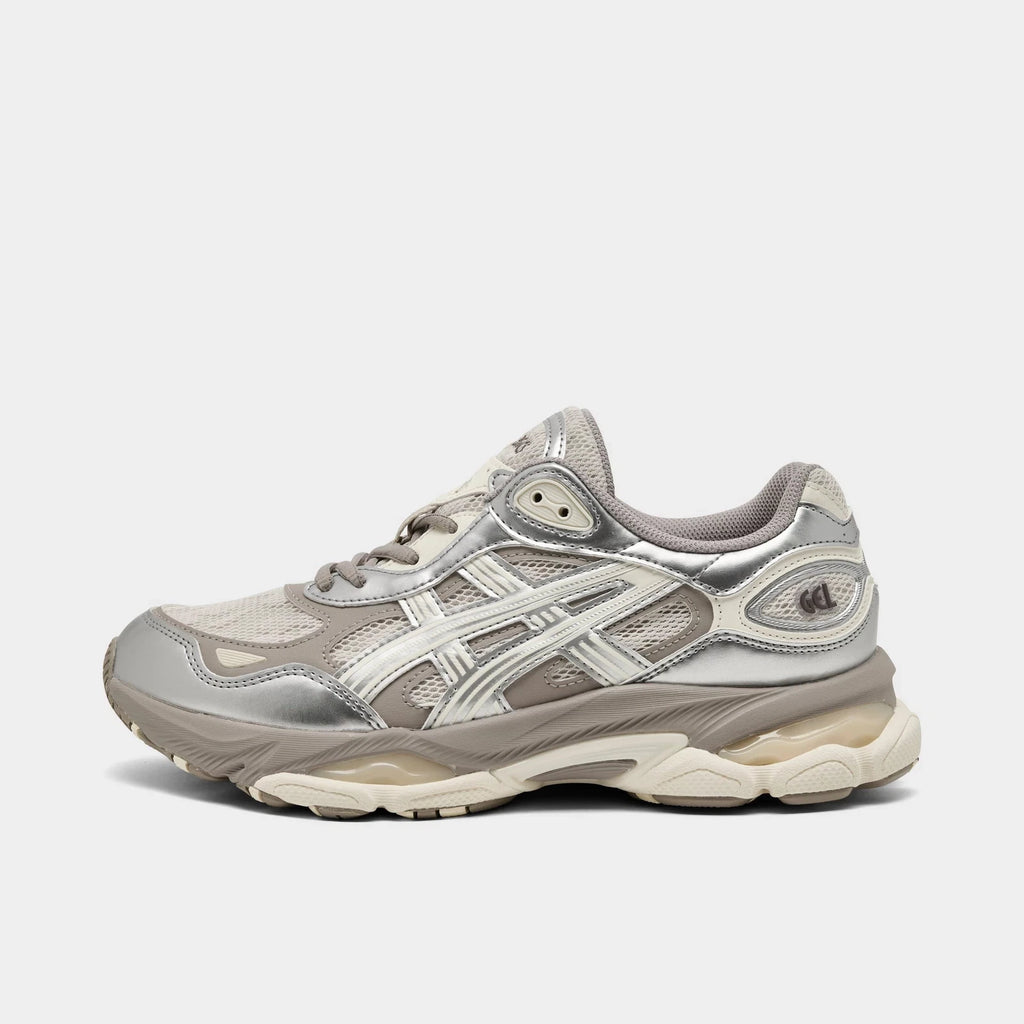 Women's Suede Overlay Casual Sneaker