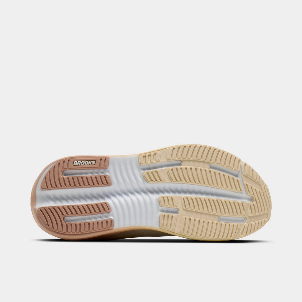 Women's Max Cushion Road Running Shoes