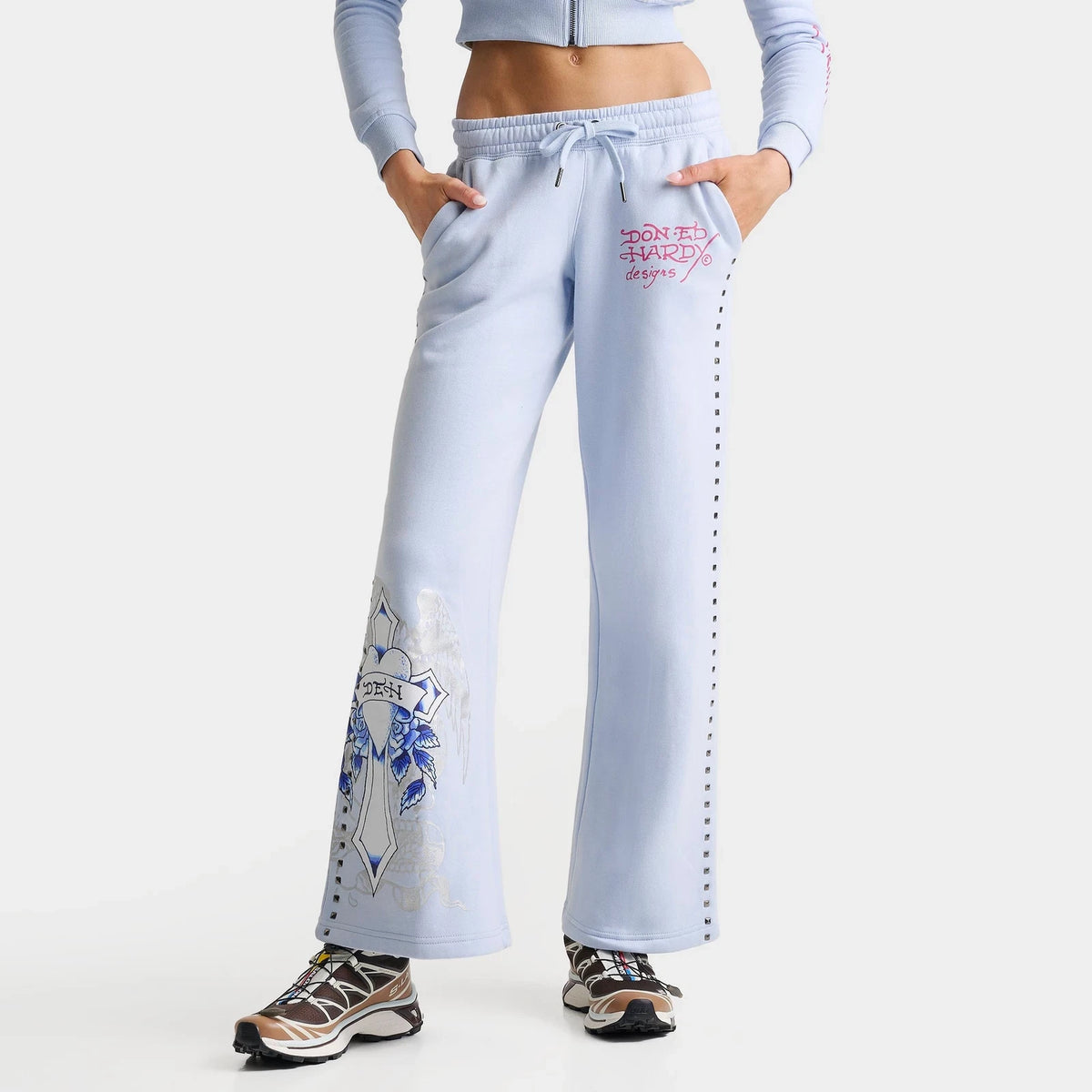 Women's Winged Cross Graphic Fleece Pants