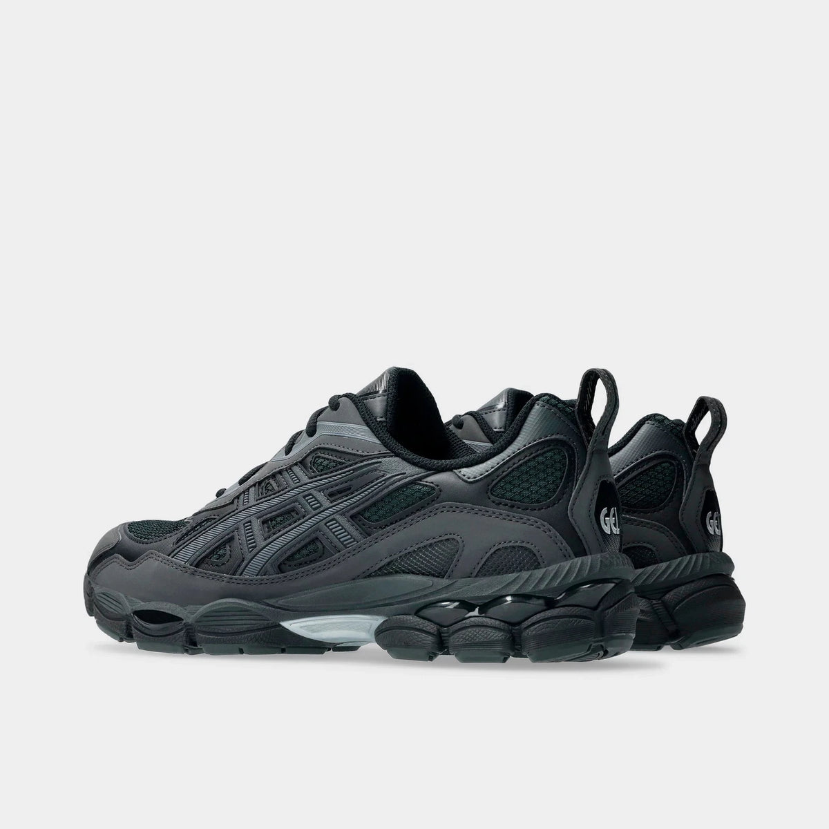 Women's Mesh and Metallic Low-Top Sneaker