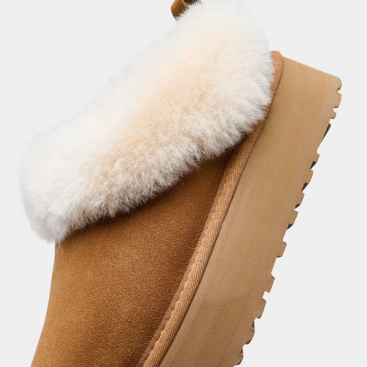 Women's Suede Platform Clogs - Chestnut