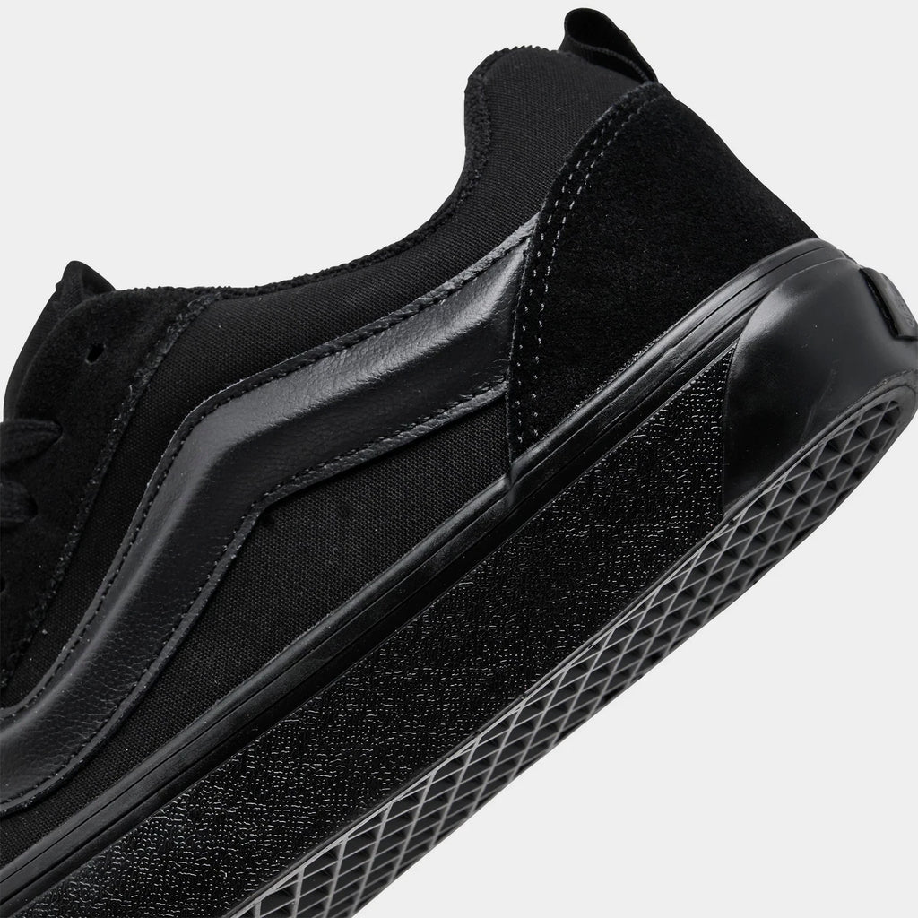 Men's Padded Suede Low Top Sneakers - Black