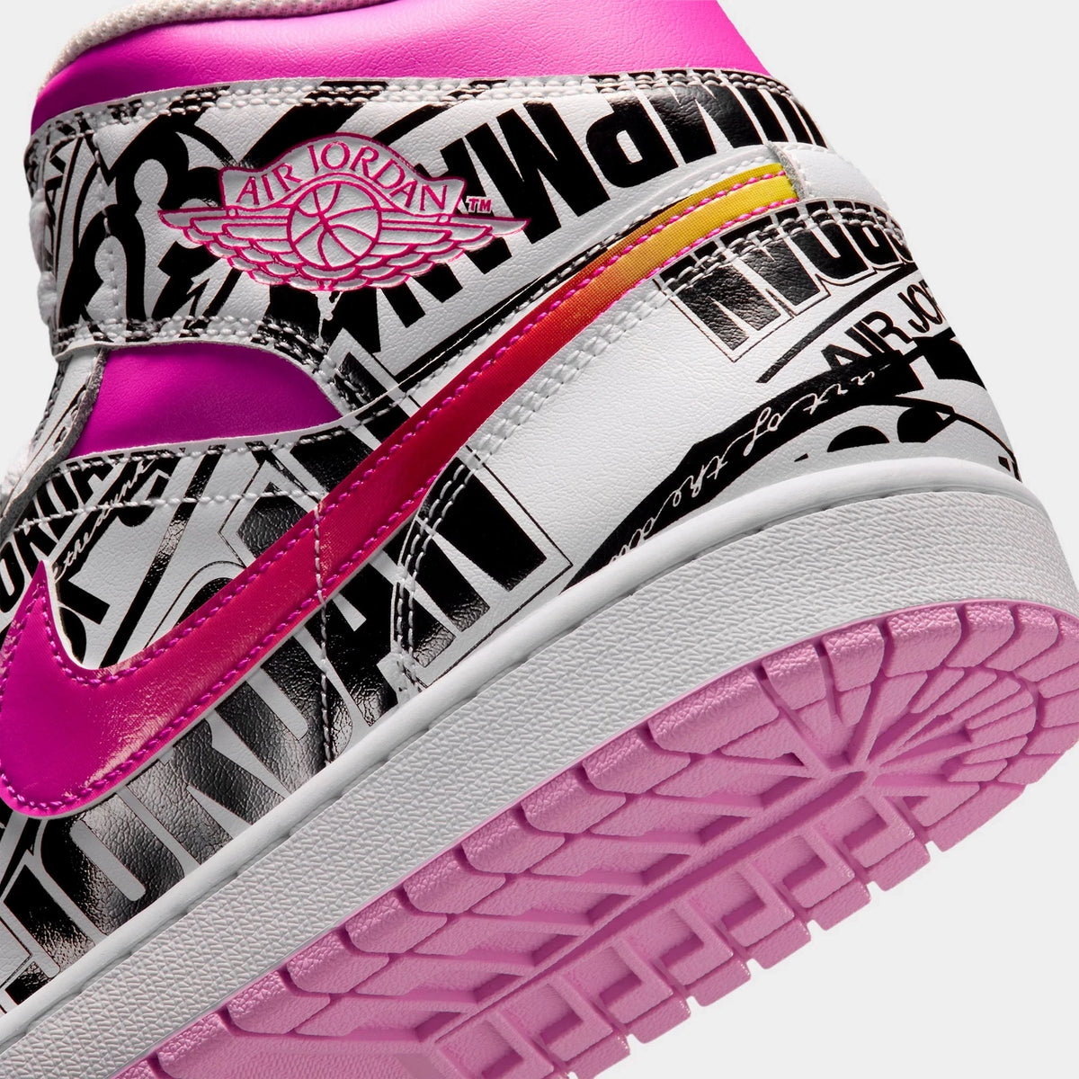 Men's Leather Mid Top Sneaker