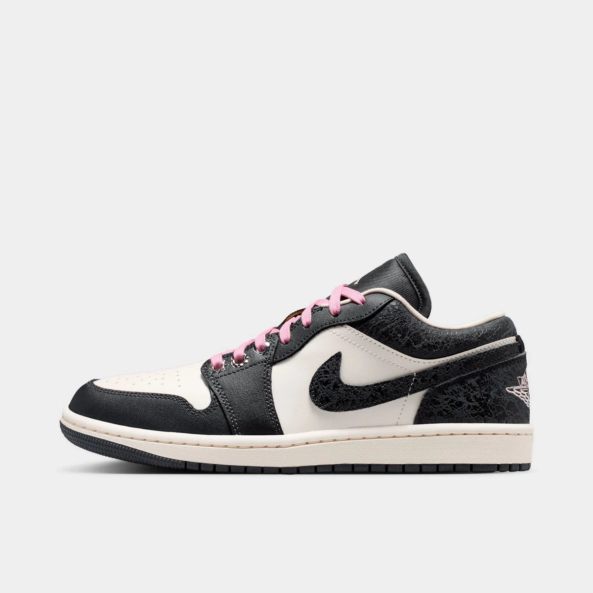 Women's Cracked Leather Low Sneakers