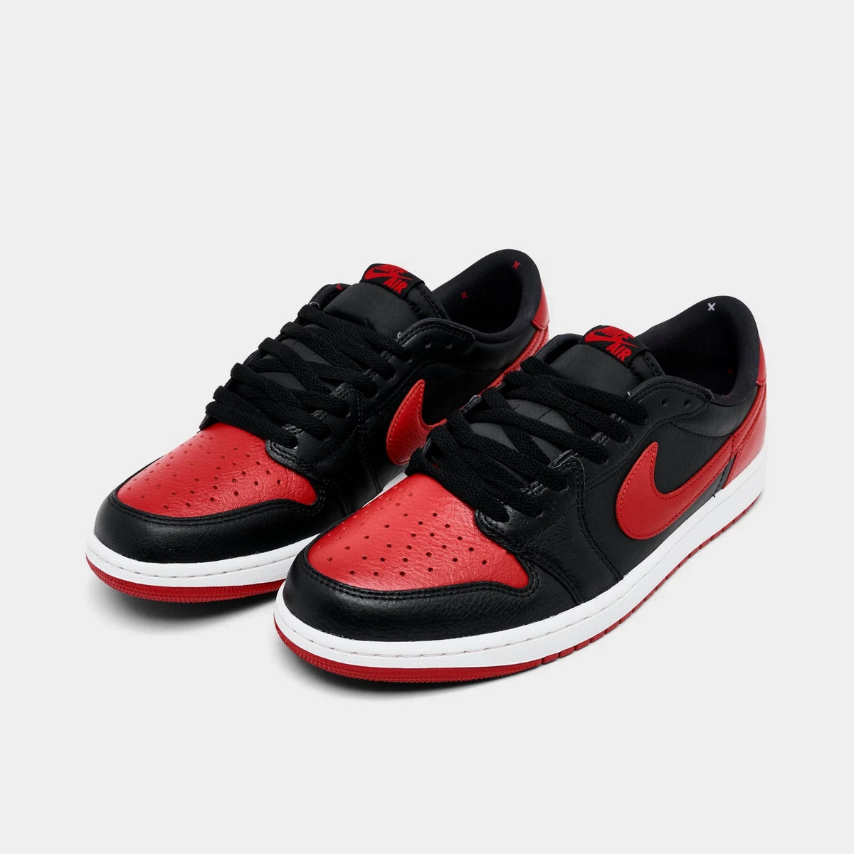 Men's Leather Low Top Casual Sneakers