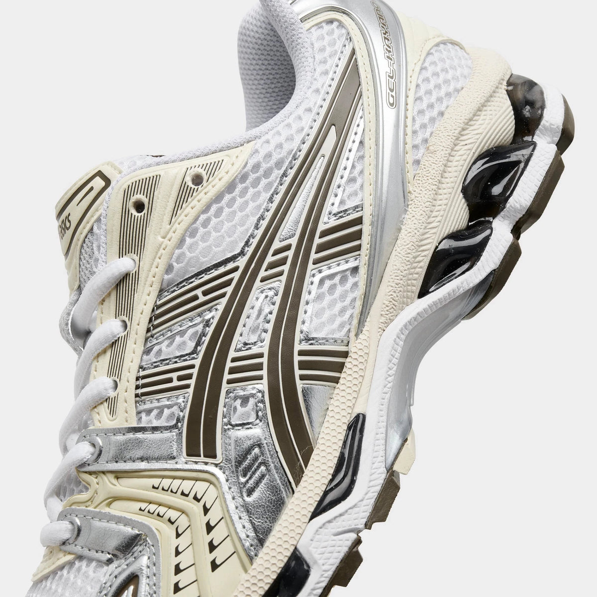 Women's Mesh And Leather Casual Sneaker