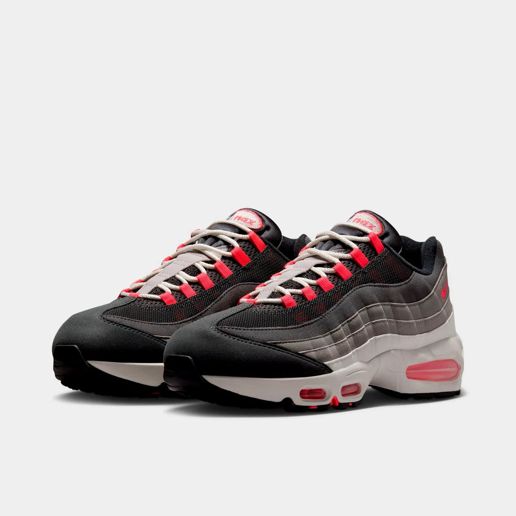 Men's Layered Mesh & Leather Casual Sneaker