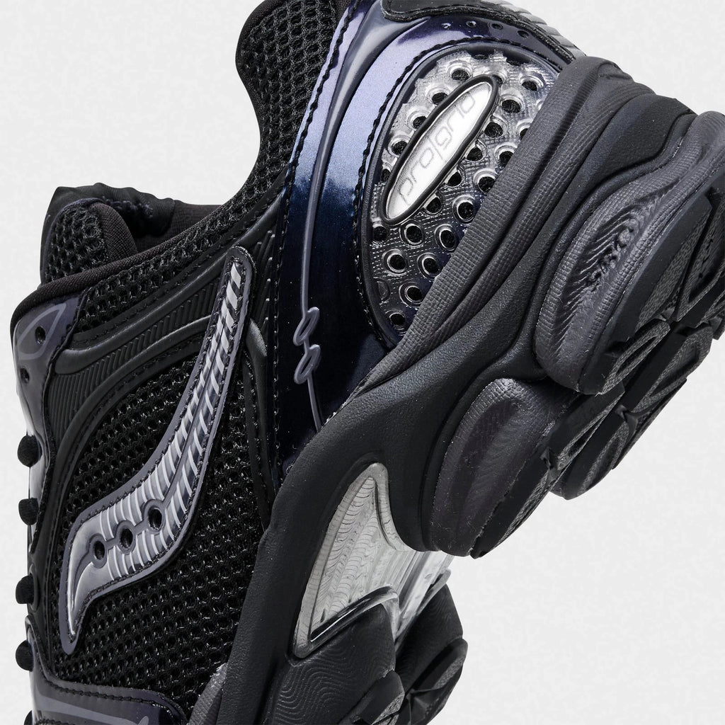 Women's Mesh And Leather Casual Sneakers
