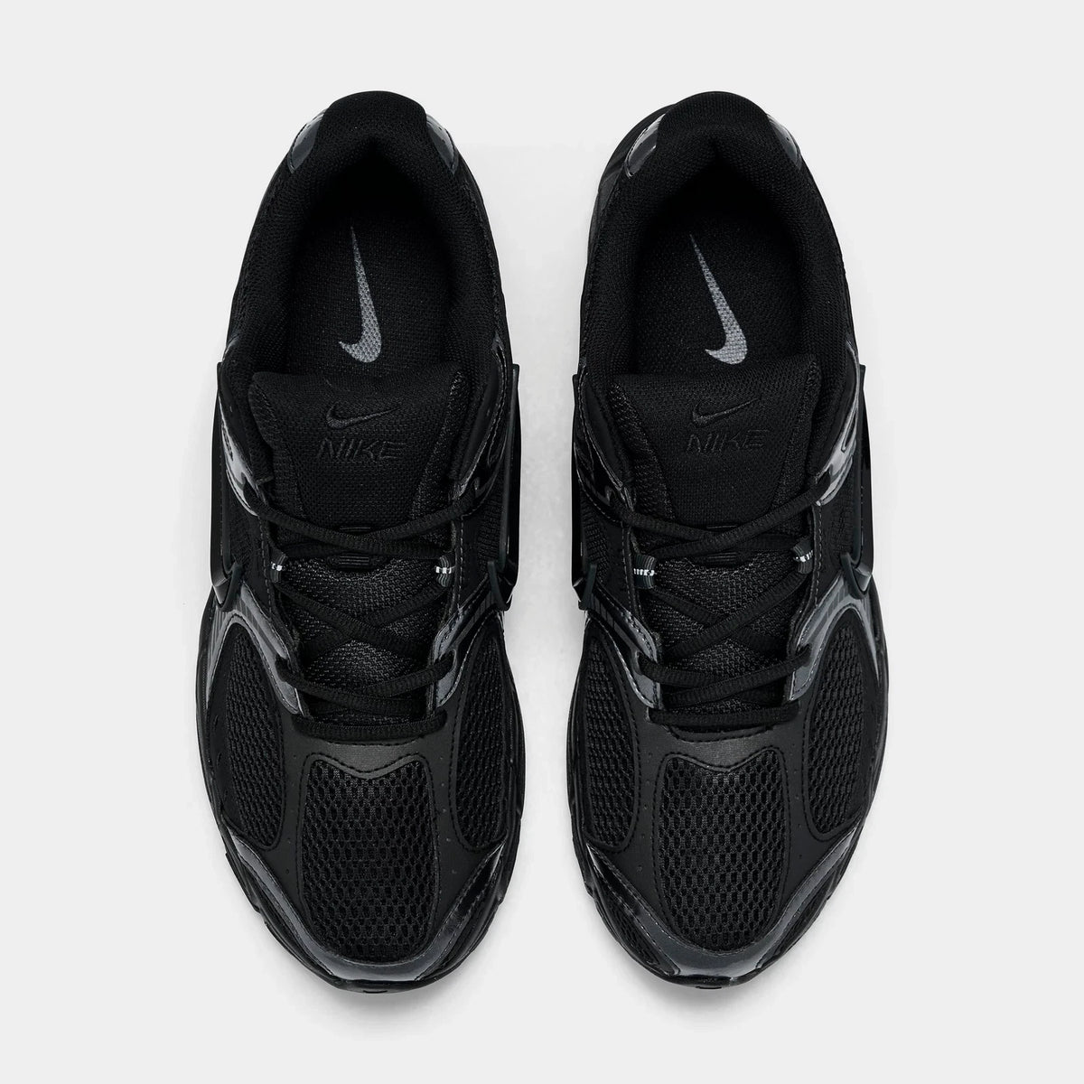 Men's Mesh Retro Runner Sneaker - Black