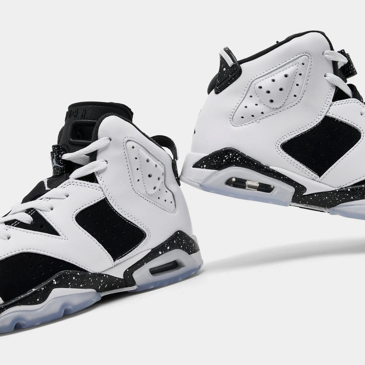 Big Kids' Mid-Top Leather Basketball Shoes