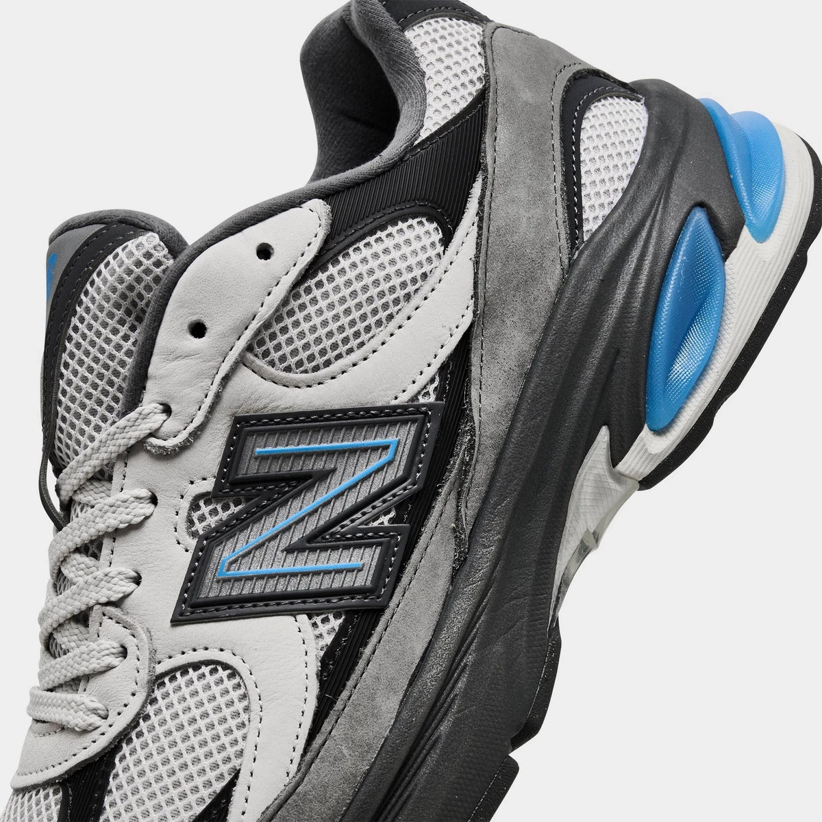 Men's Mesh and Nubuck Casual Sneakers