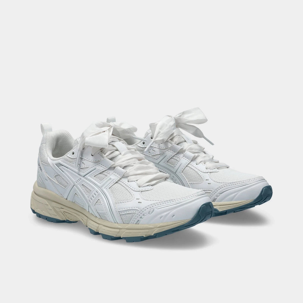 Women's Trail-Inspired Casual Sneaker