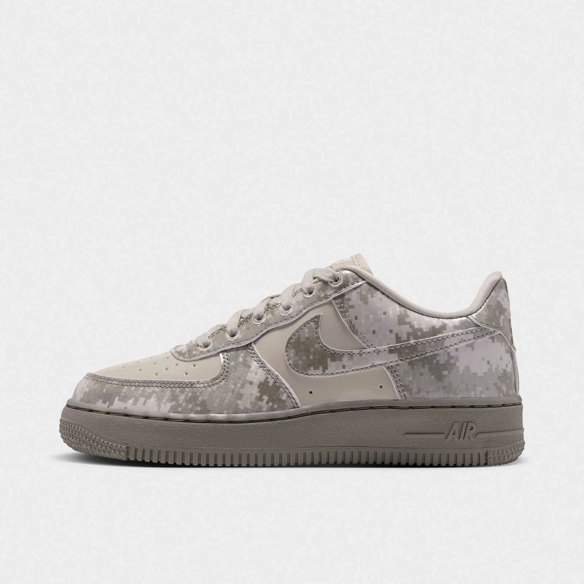 Big Kids' Leather Low Top Casual Sneaker