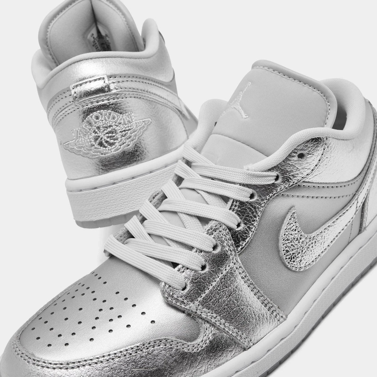 Women's Low-Top Leather Casual Sneakers