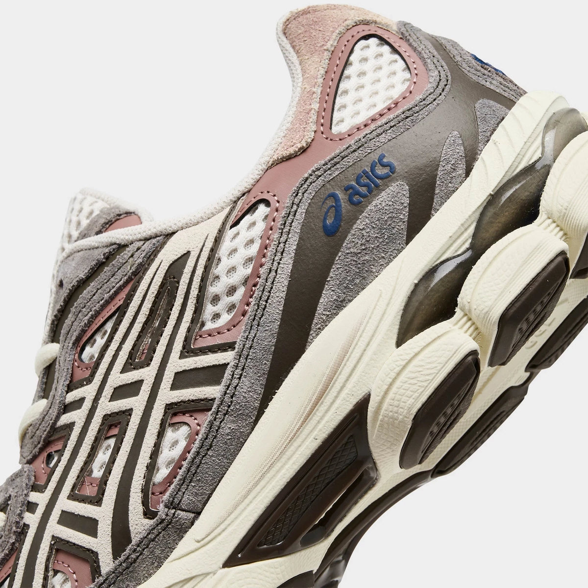 Men's Mesh And Synthetic Casual Sneaker