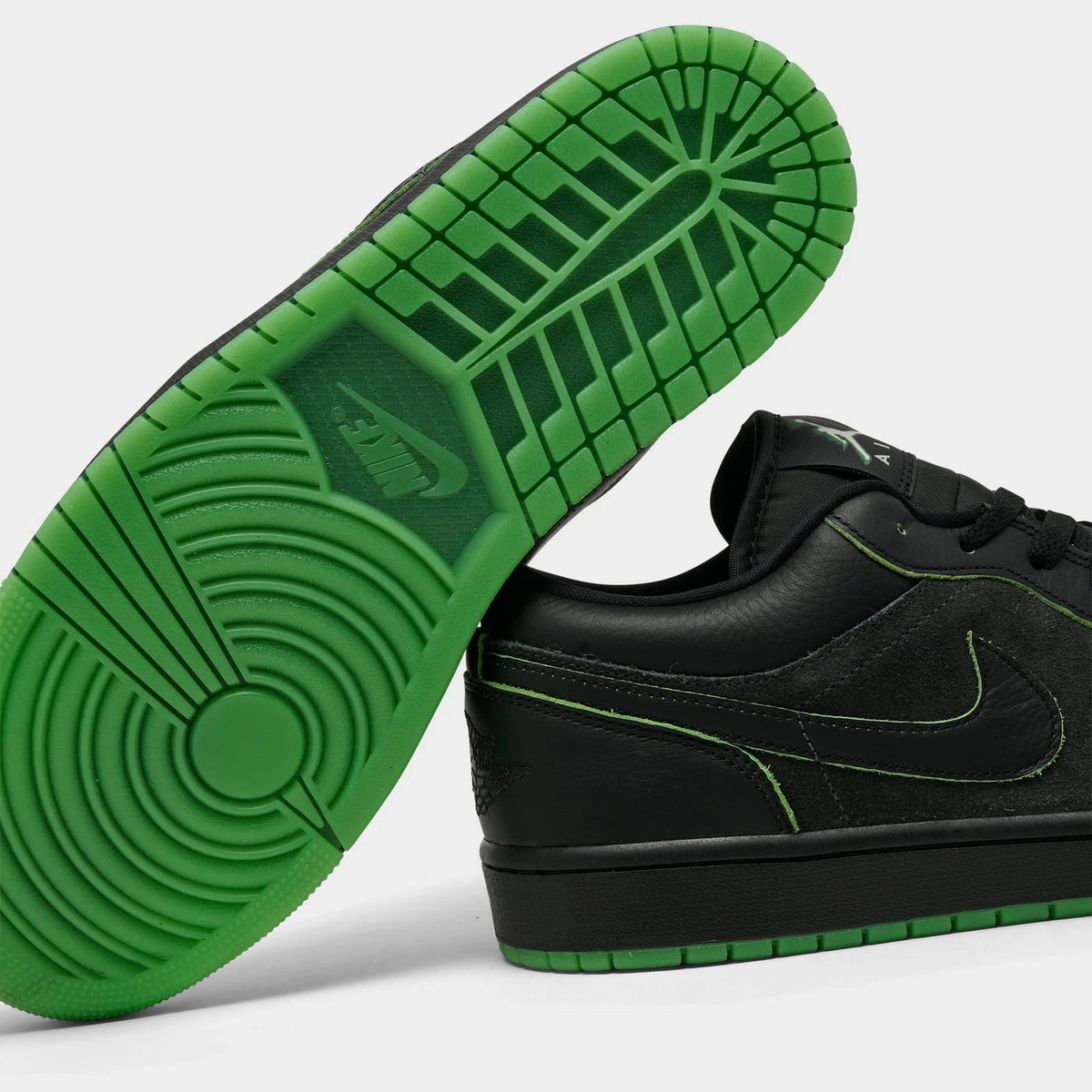 Men's Leather And Suede Low Top Sneakers