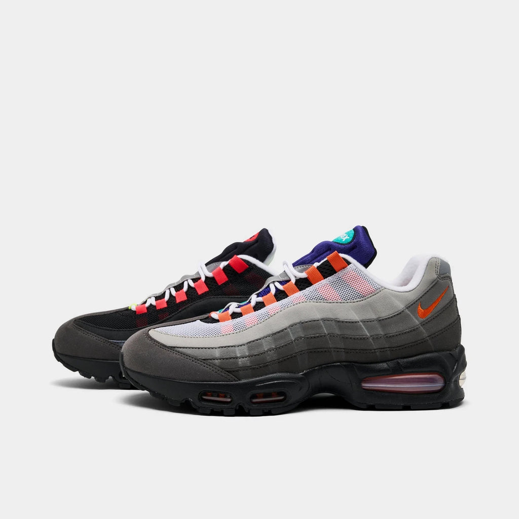 Men's Mixed Material Runner Sneaker - Black