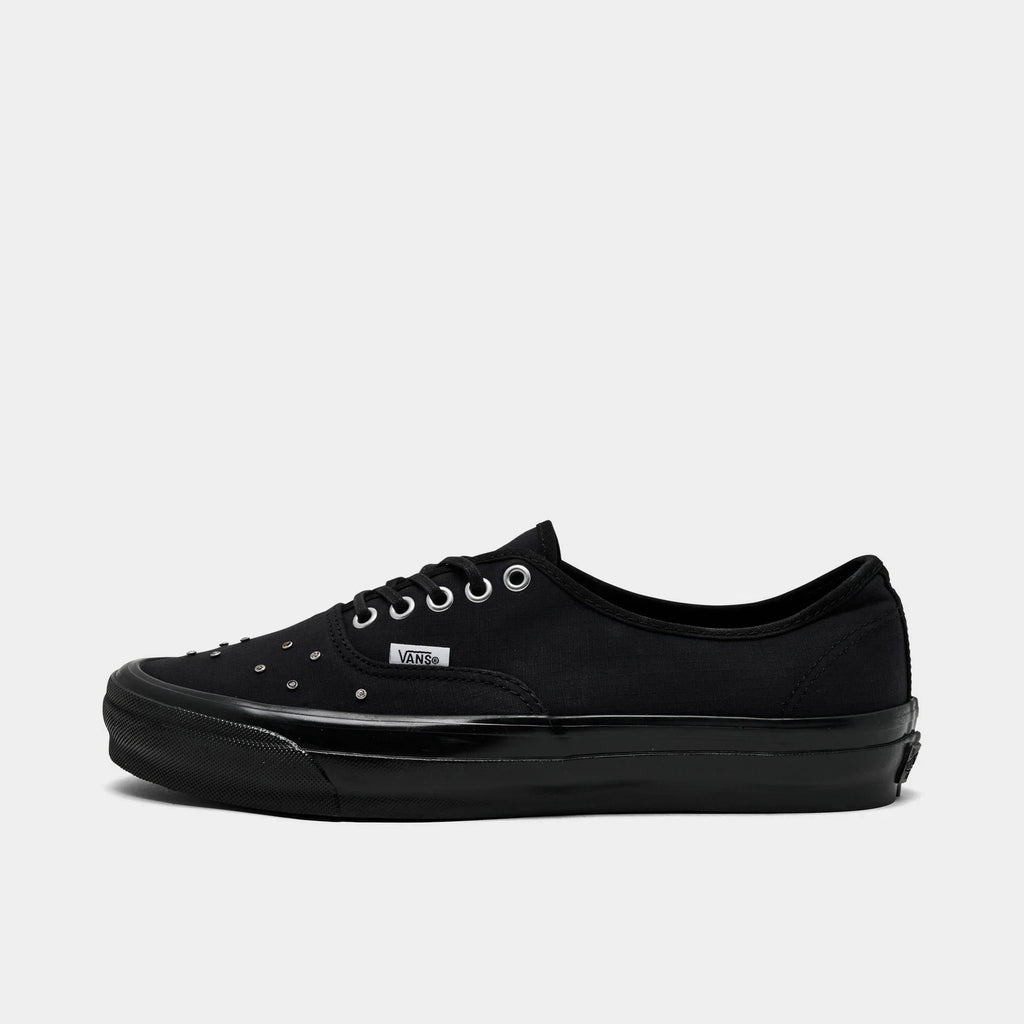 Men's Studded Canvas Low Top Sneakers - Black