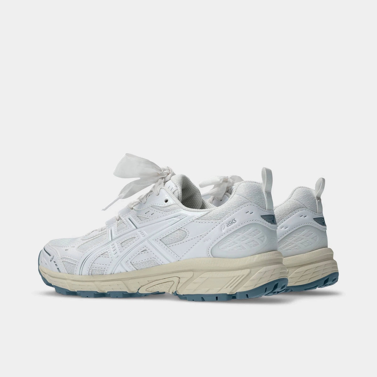 Women's Trail-Inspired Casual Sneaker