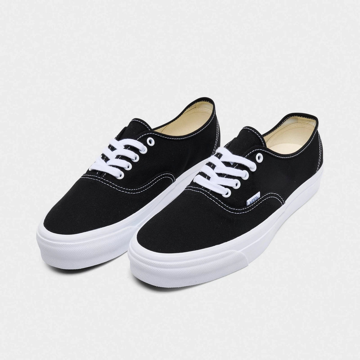 Men's Canvas Low Top Sneakers - Black