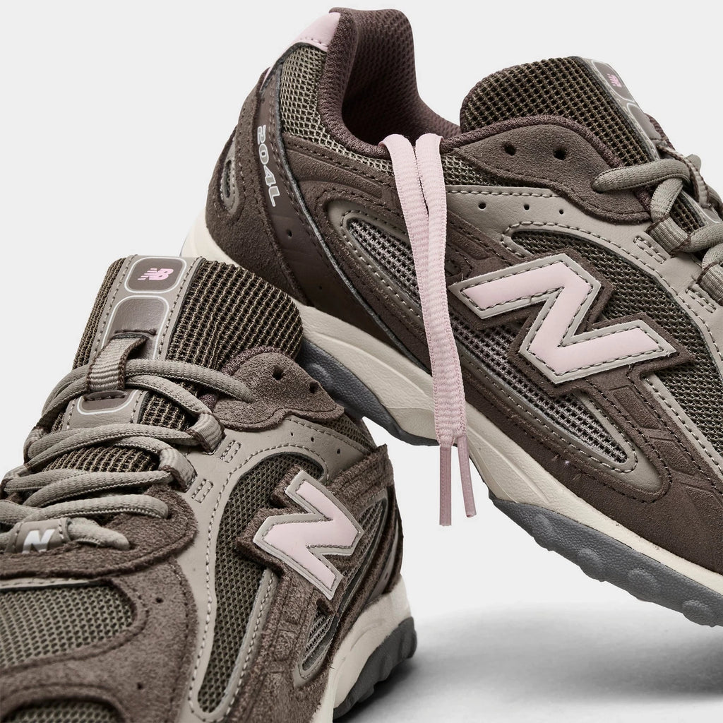 Women's Suede Low-Profile Casual Sneakers