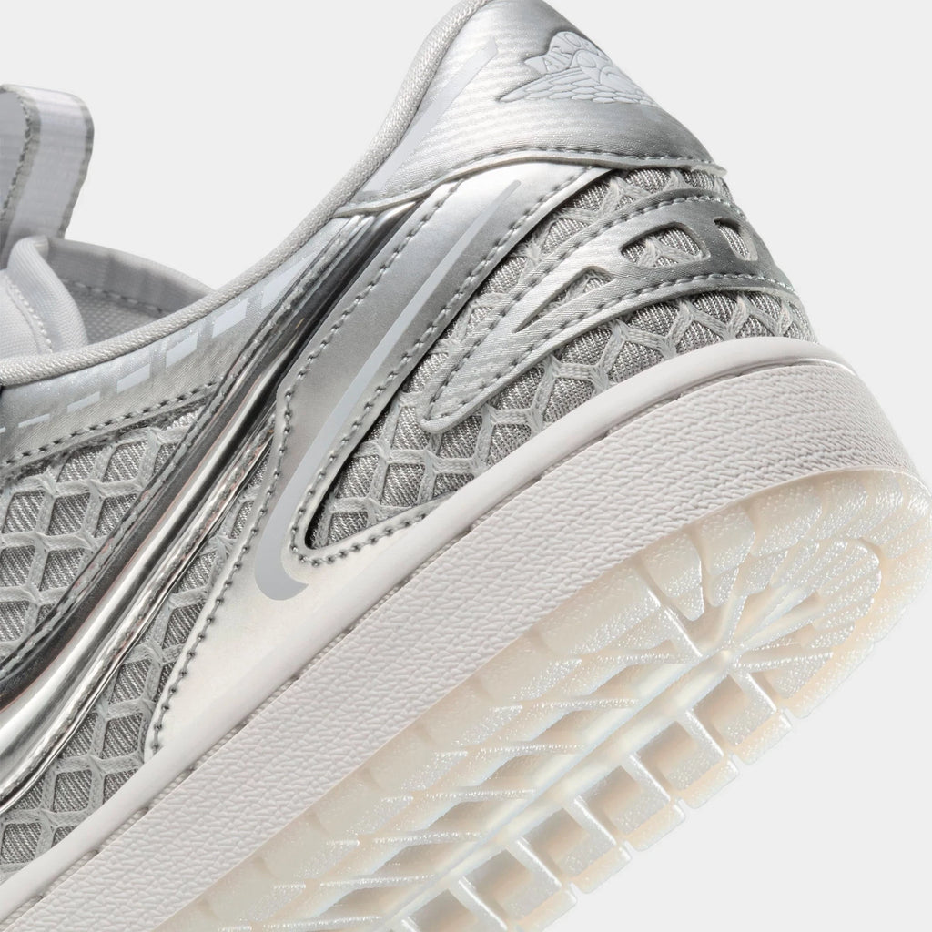 Women's Layered Leather Low Top Sneaker