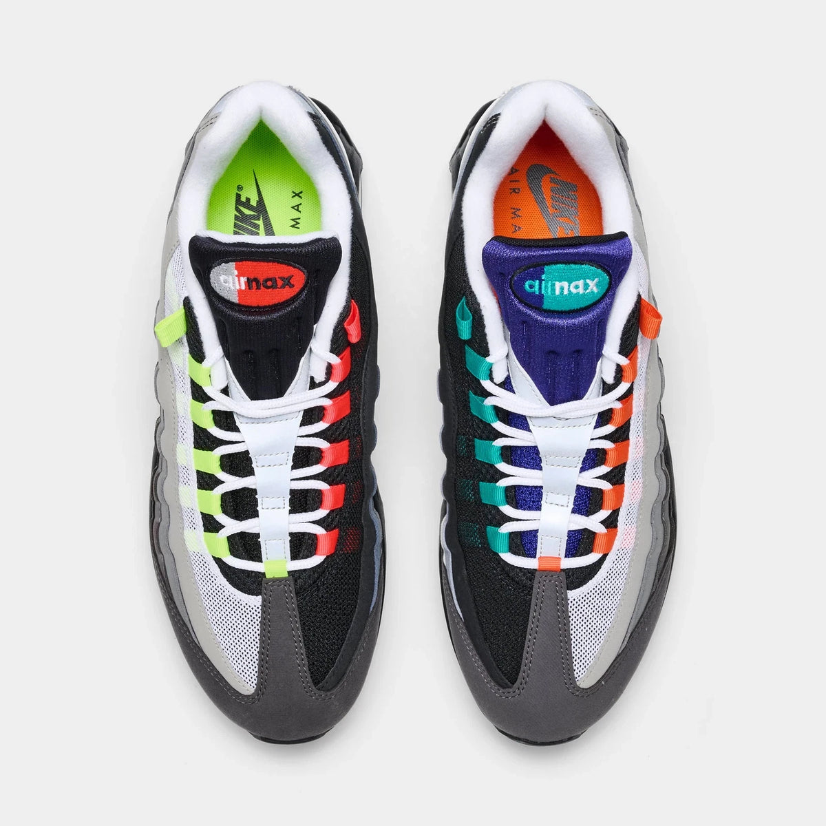Men's Mixed Material Runner Sneaker - Black
