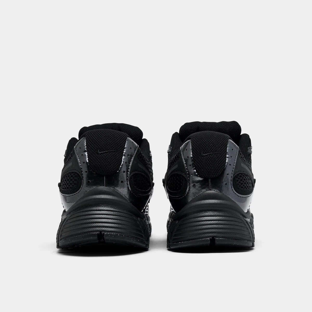 Men's Mesh Retro Runner Sneaker - Black