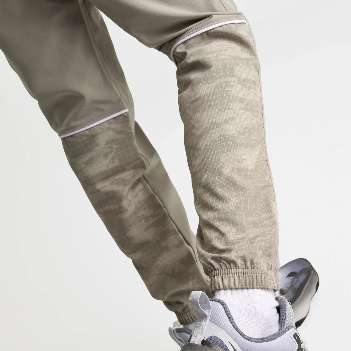 Kids' Camo Woven Jogger Pants