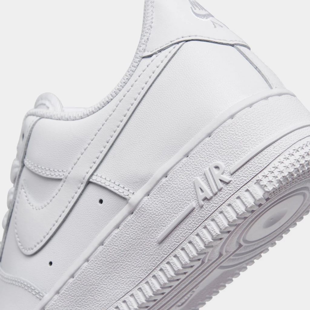 Women's Leather Low Top Sneaker - White