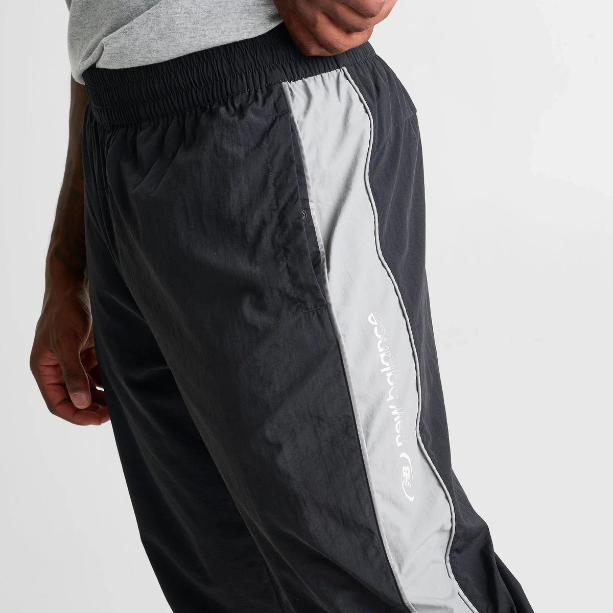 Men's Loose-Fit Woven Track Pants
