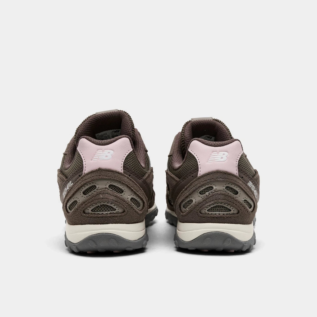 Women's Suede Low-Profile Casual Sneakers