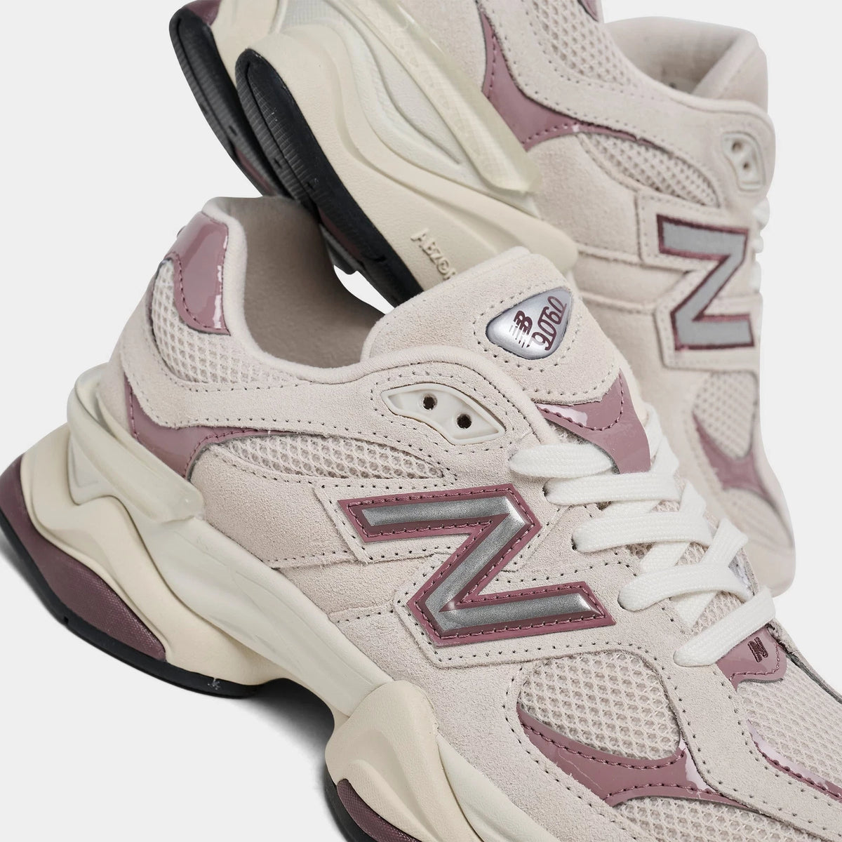 Women's Suede And Mesh Casual Sneakers