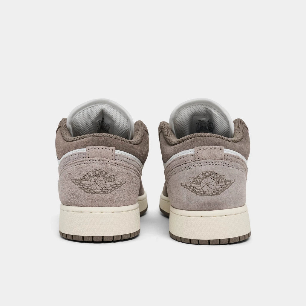 Big Kids' Low-Top Leather Sneakers