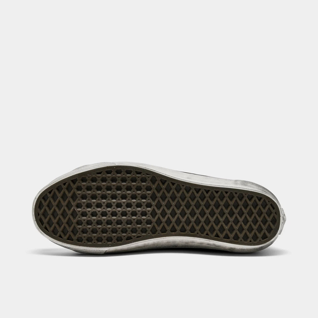 Men's Distressed Canvas Low-Top Sneaker