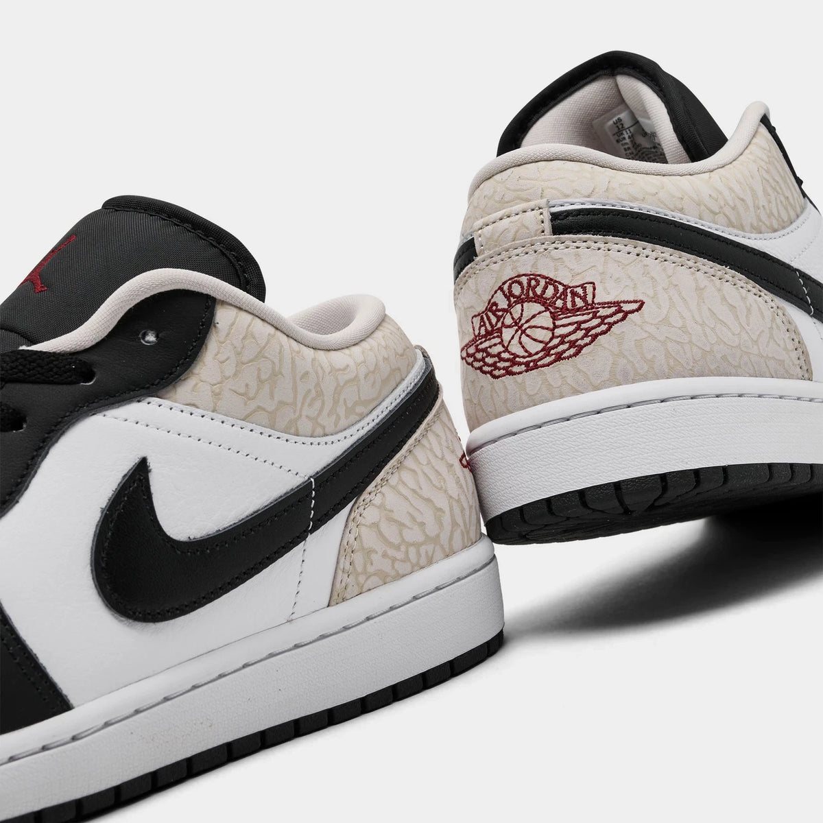 Leather Low Top Casual Sneaker