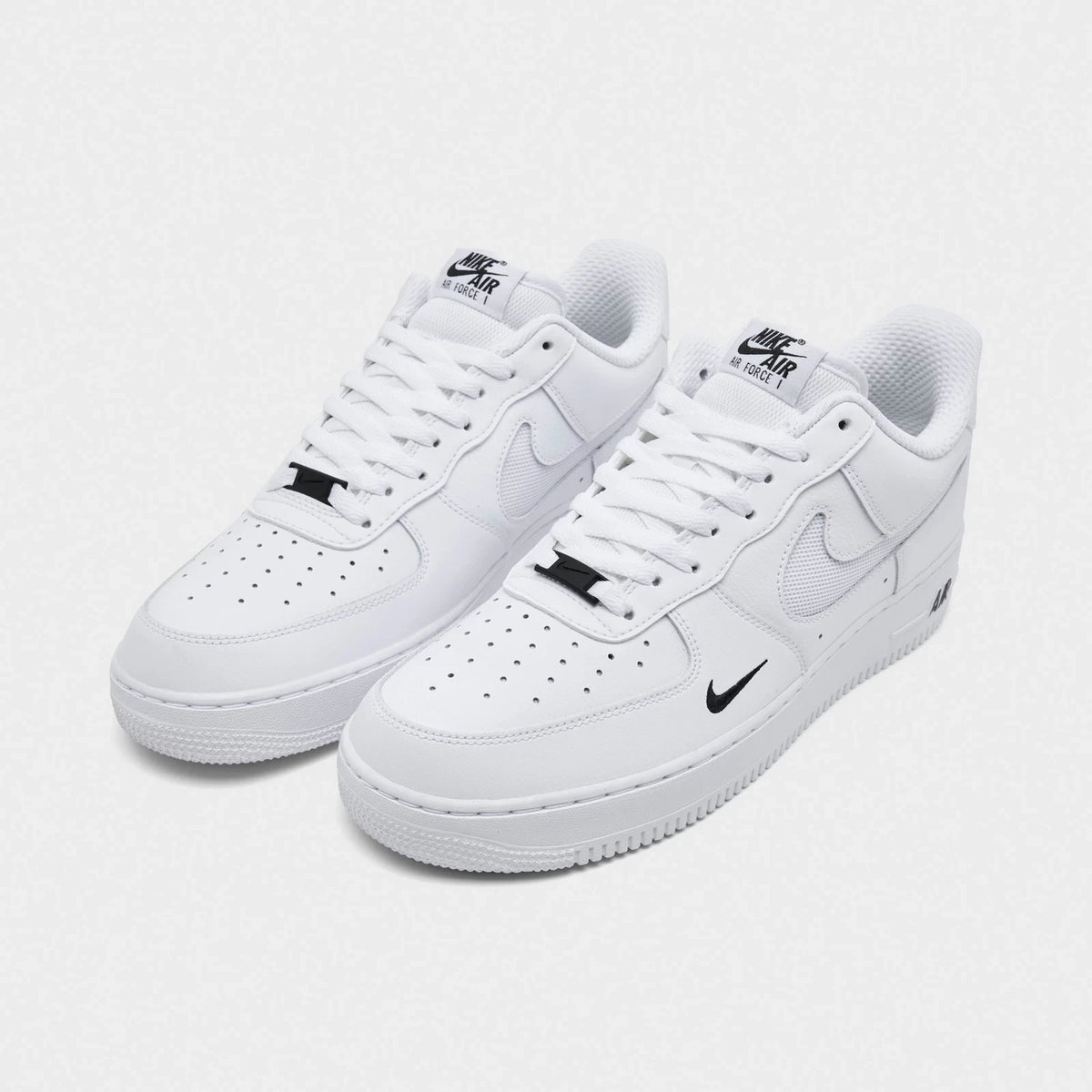Men's Leather Mesh Low-Top Court Sneaker