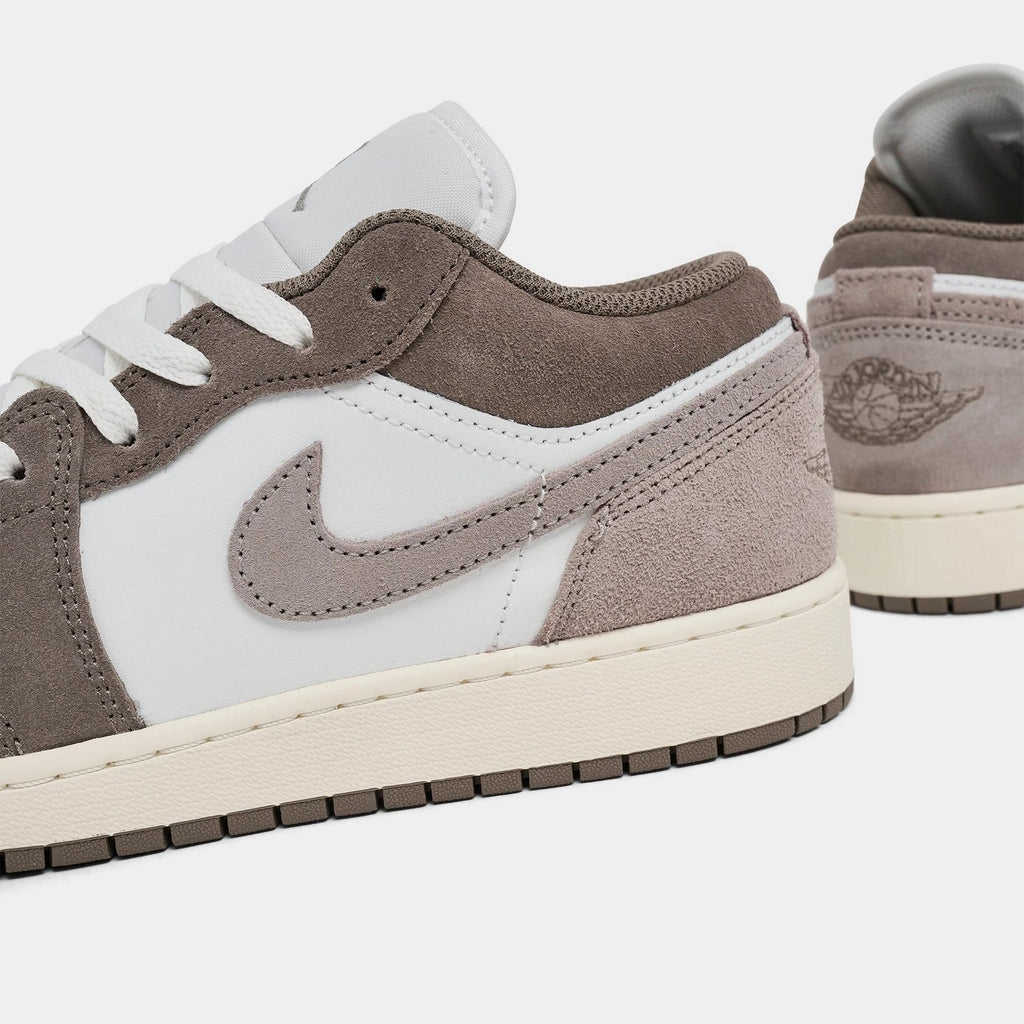 Big Kids' Low-Top Leather Sneakers