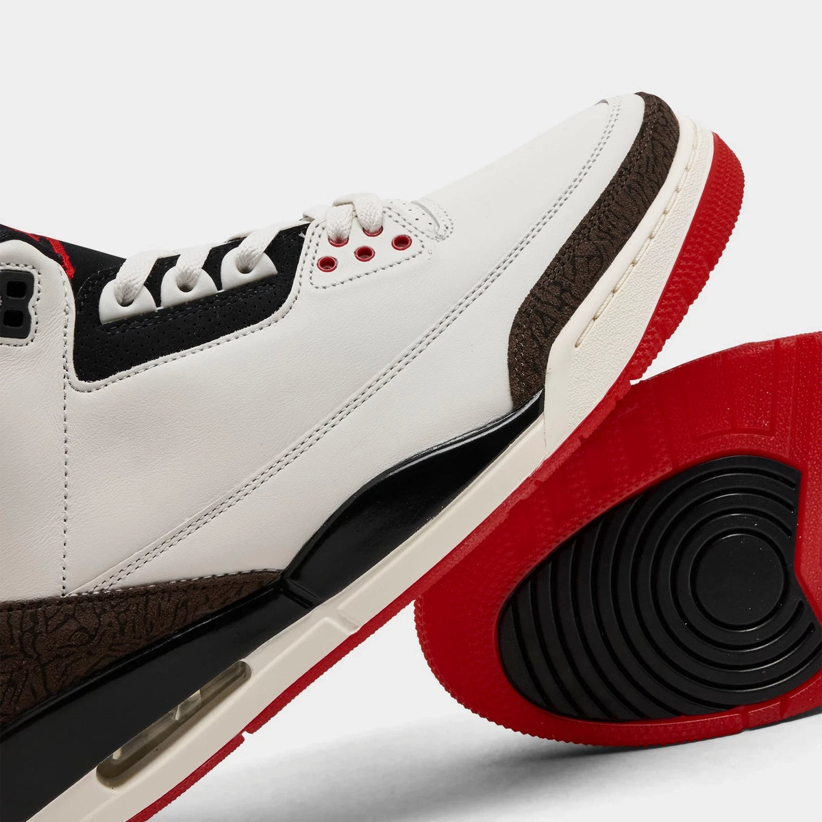Men's Mid-Top Basketball Shoes