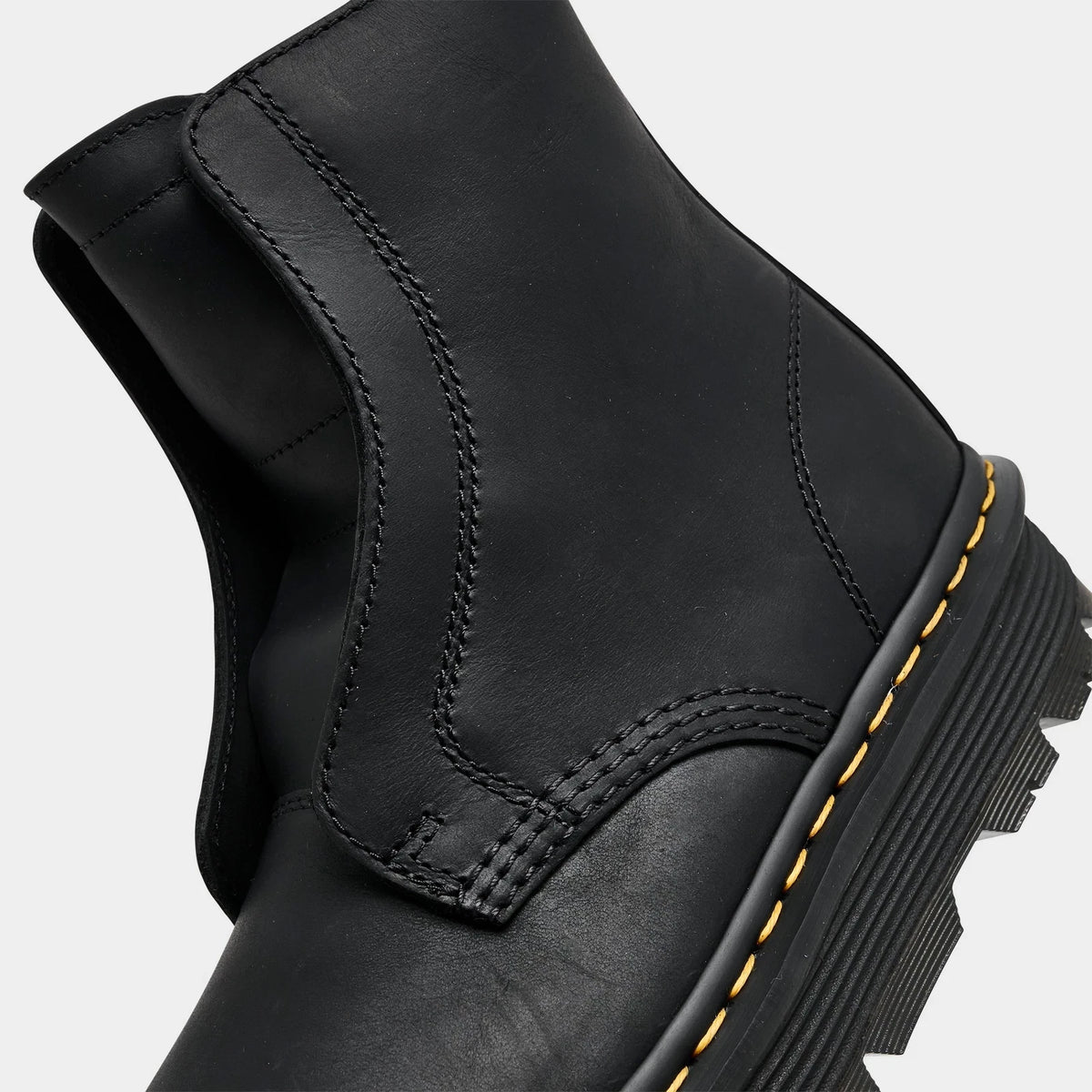 Women's Oiled Leather Slip-On Boots - Black