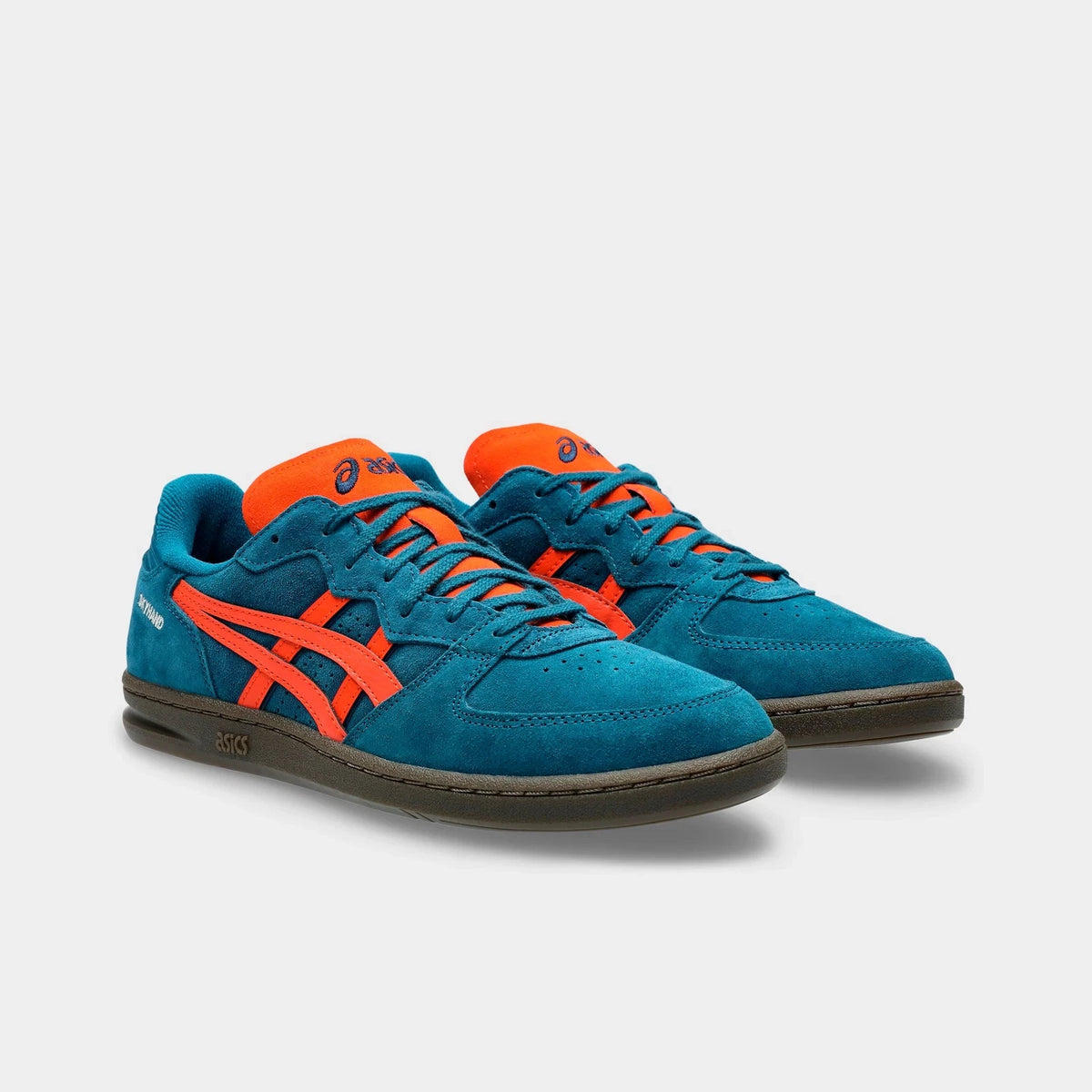 Women's Suede Low-Top Casual Sneaker