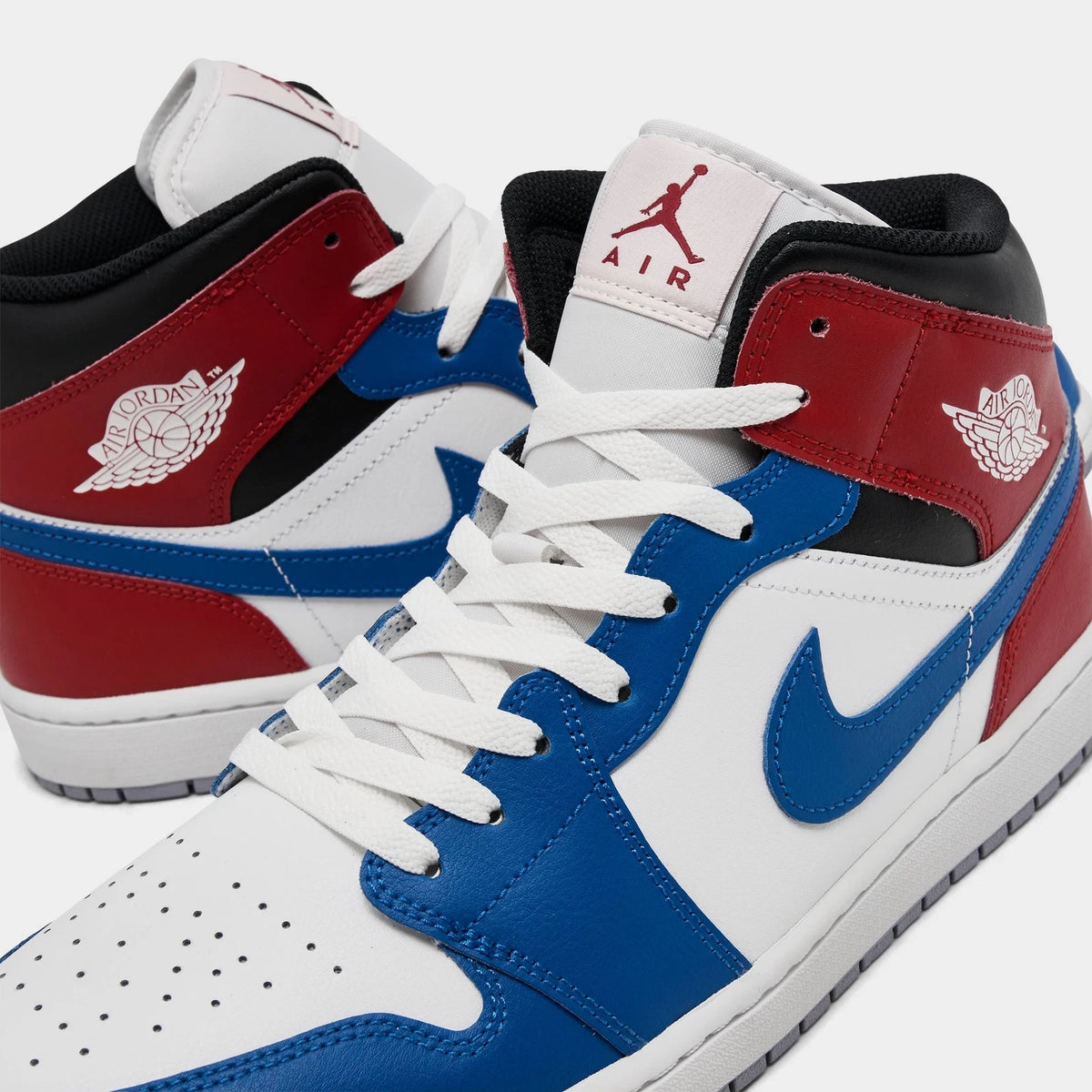 Men's Leather Mid Top Casual Sneaker