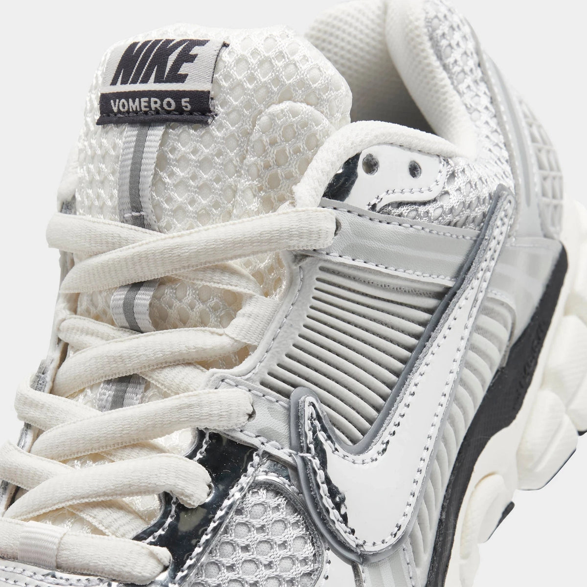 Women's Mesh Cage Cushion Running Sneaker